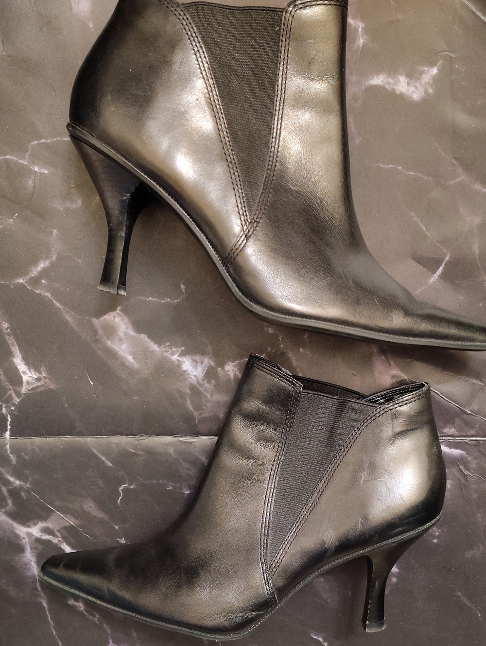 Women's Black Leather Pointed-Toe Ankle Booties with Kitten Heel